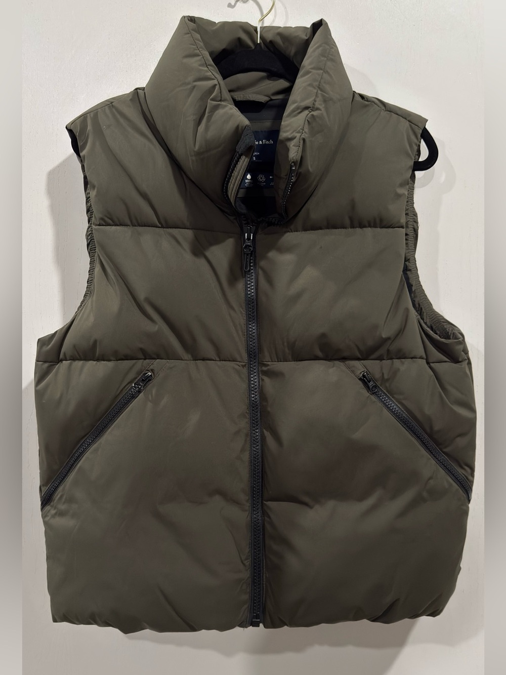 Abercrombie & Fitch Men’s Puffer Vest Small Olive Green Water Resistant Stretch
